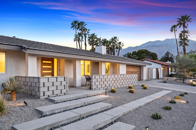 Building Photo - 2413 E El Alameda