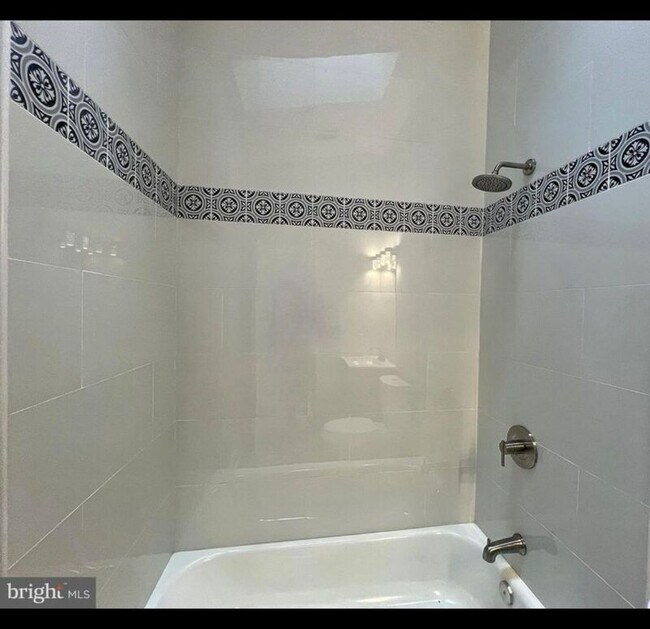 Building Photo - 43 Wellspring Cir
