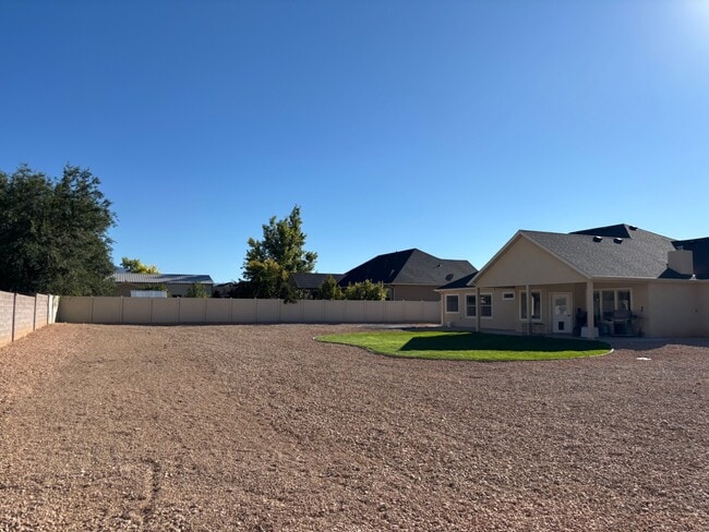 Building Photo - 3792 250 E