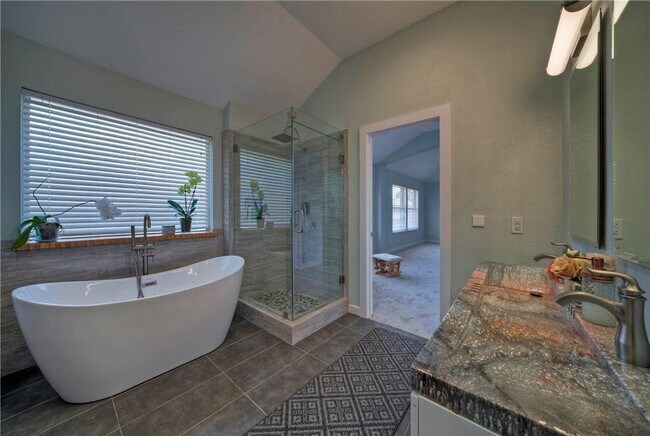 Building Photo - 10907 Grassmere Ct