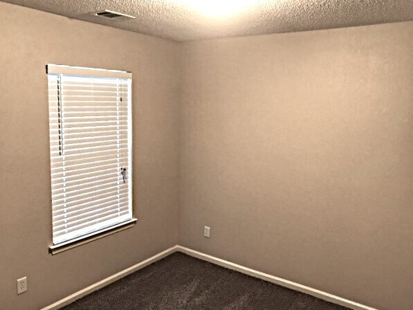 Building Photo - 7 Willow Lakes Dr