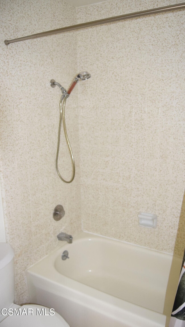 Building Photo - 28725 Conejo View Dr