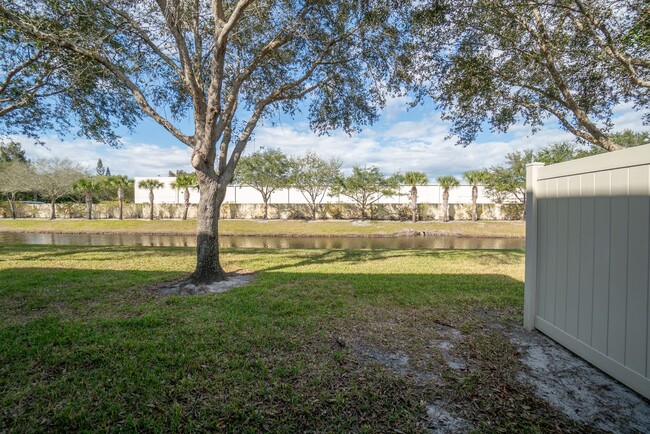 Building Photo - 234 Murano Dr