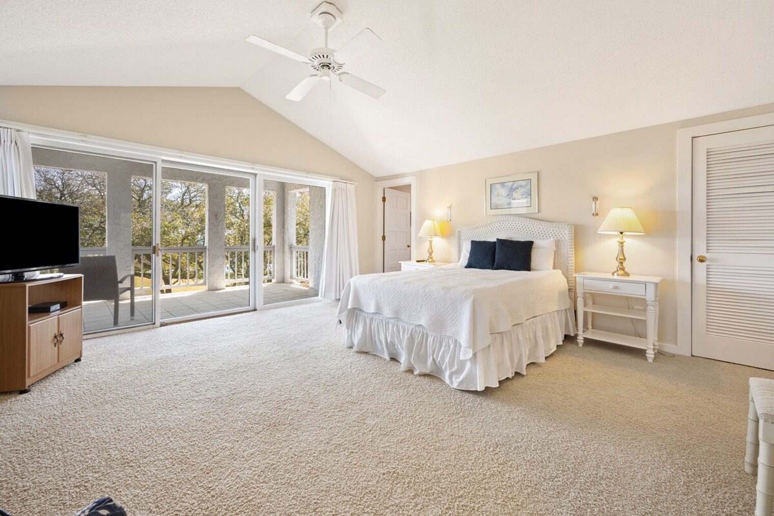 Building Photo - 1 Pioneer Loop