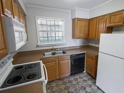 Building Photo - 5240 Quincy St