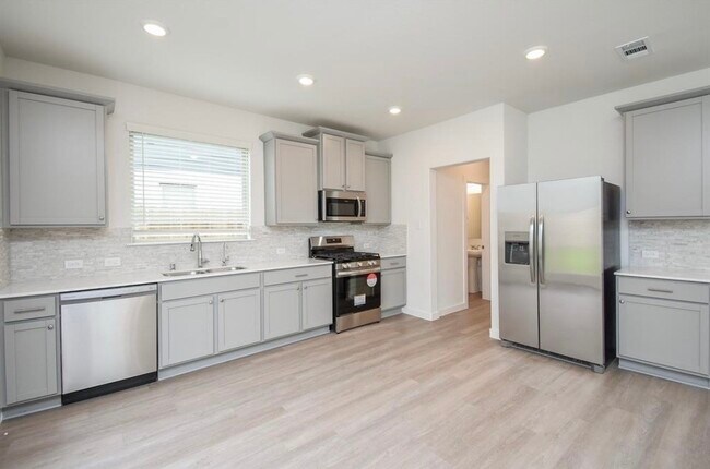 Building Photo - 17231 Walden Lk Ln