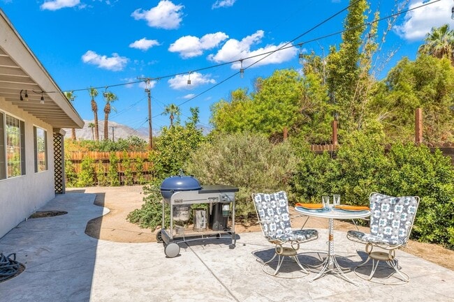 Building Photo - 74350 Covered Wagon Trail