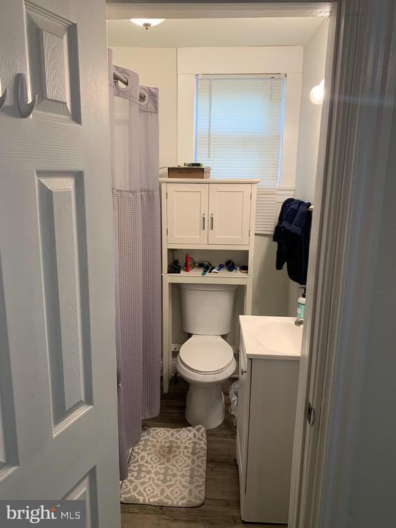 Building Photo - 1300 N Clayton St