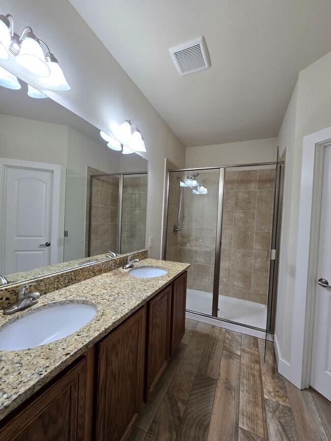 Building Photo - 727 Gristmill Dr