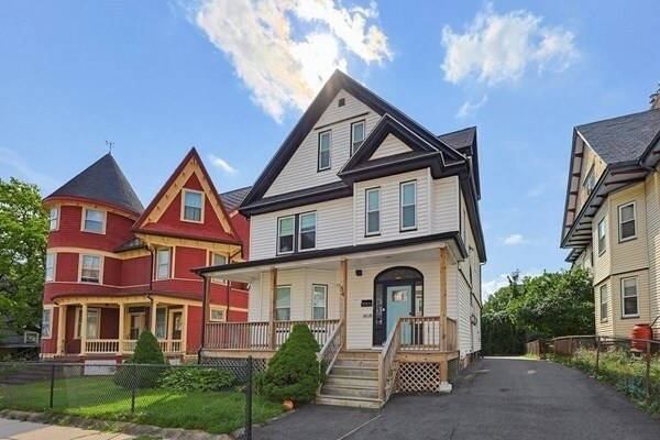 Building Photo - 54 Bloomfield St