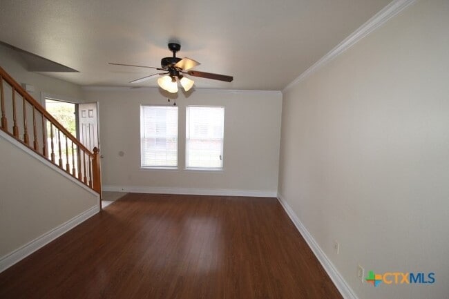 Building Photo - 402 Bowden Ave