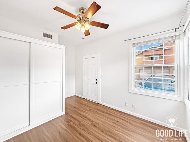 Building Photo - Beautiful 2B 1BA Unit in Hillcrest w/ AC and Private Yard!