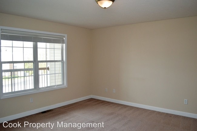 Building Photo - 314 Audley Ave