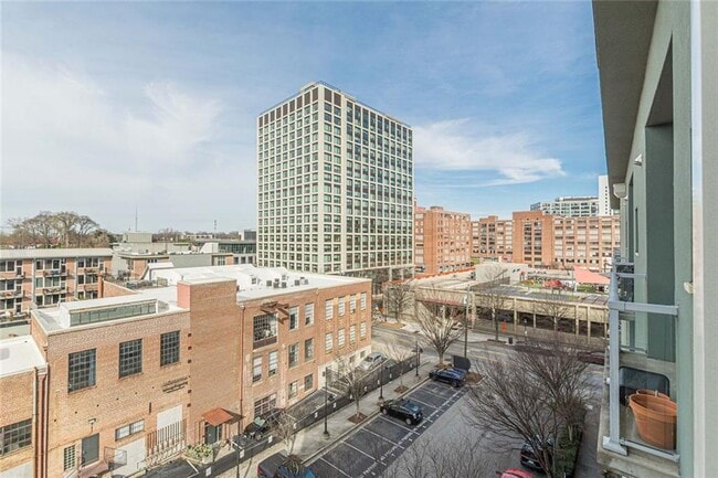 Building Photo - 620 Glen Iris Dr NE