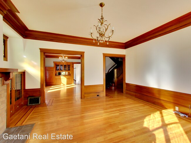 Building Photo - 4 br, 2 bath House - 107 Granville Way (12...