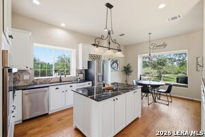 Building Photo - 148 N Stallion Ests Dr