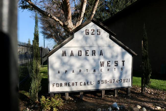 Primary Photo - 625 S Madera Ave