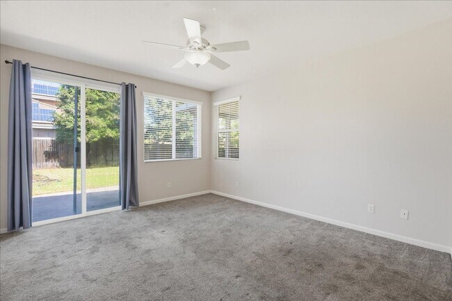 Building Photo - 4143 Cahakia Pl