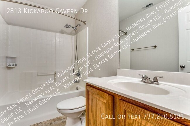 Building Photo - 2813 Kickapoo Cavern Dr