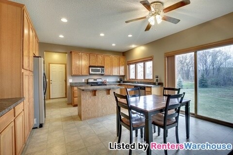 Building Photo - 2692 118th Cir NE