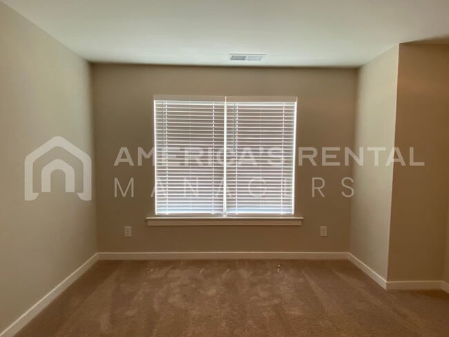 Building Photo - 1540 Brookhaven Dr