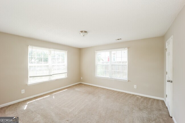 Building Photo - 11885 Registry Blvd