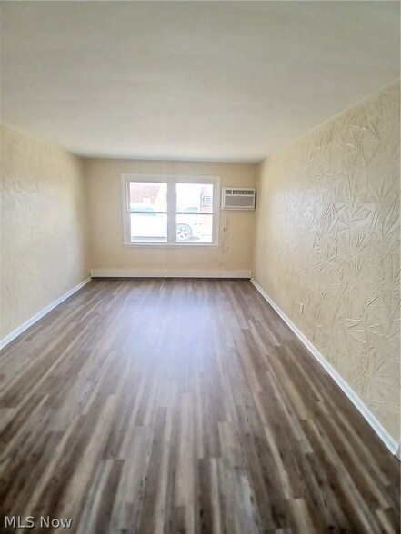 Building Photo - 127 Shields Rd