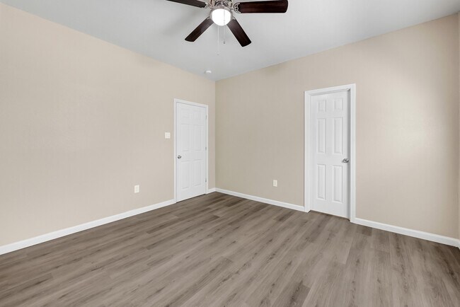 Building Photo - 8110 Braniff St