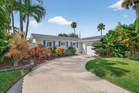 Building Photo - 802 Mallard Dr