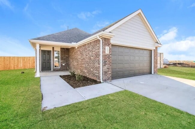 Building Photo - 2003 Malus Wy