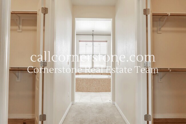 Building Photo - 13932 Sierra Star Ct