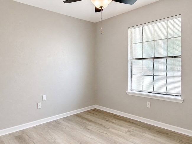 Building Photo - 8085 Talley Ann Dr
