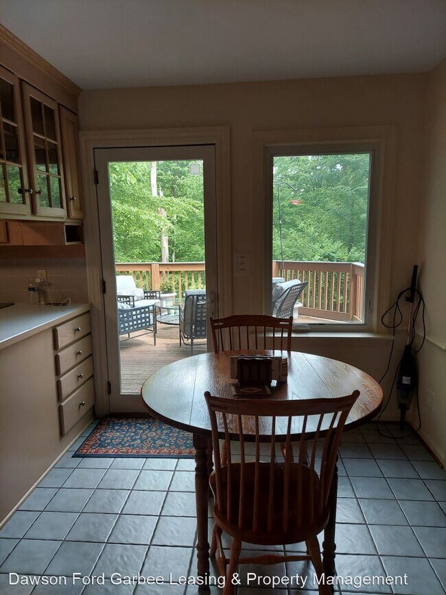 Building Photo - 4 br, 3.5 bath House - 2305 Heronhill Place