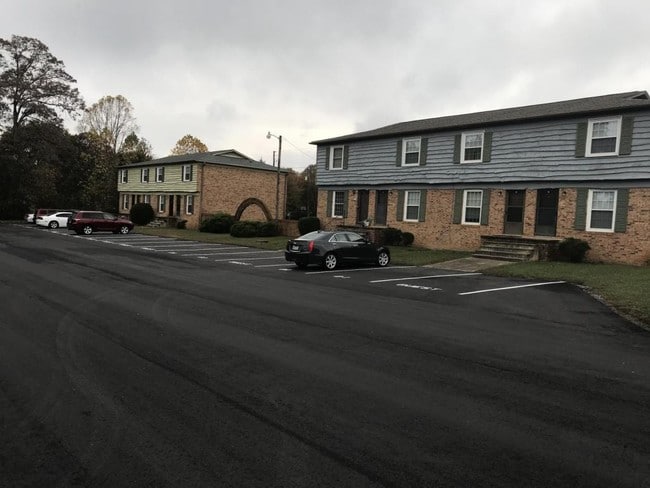 Building Photo - 4887 County Home Rd