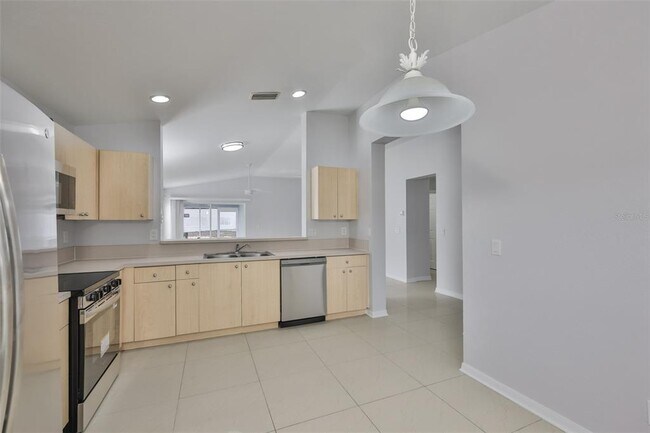 Building Photo - 11345 Coconut Island Dr