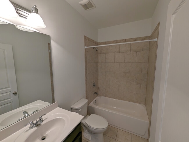 Building Photo - 146 Brindle Ln