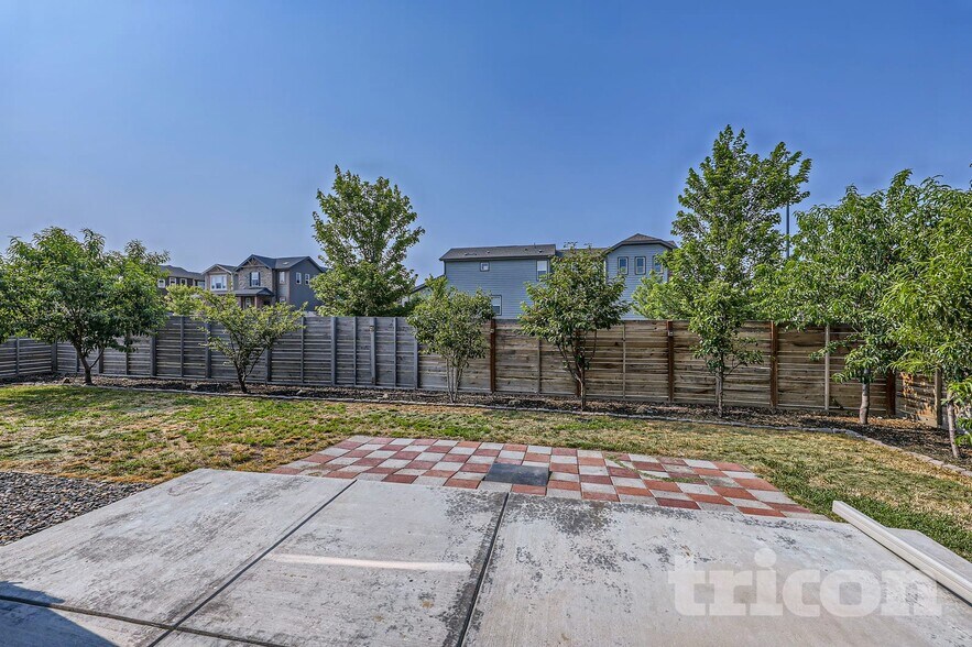 Building Photo - 4726 Helena St