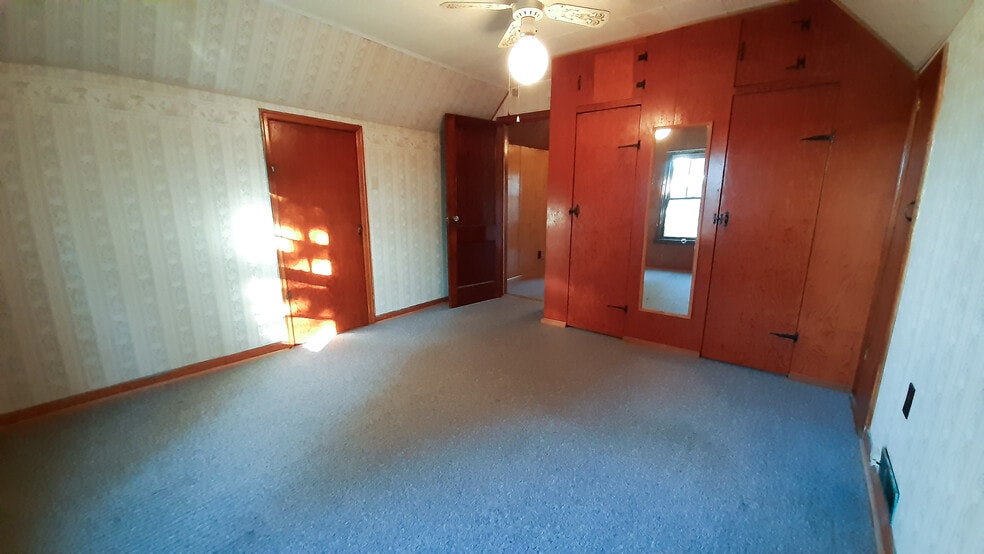 2nd Bedroom 1.2 - 821 10th St W