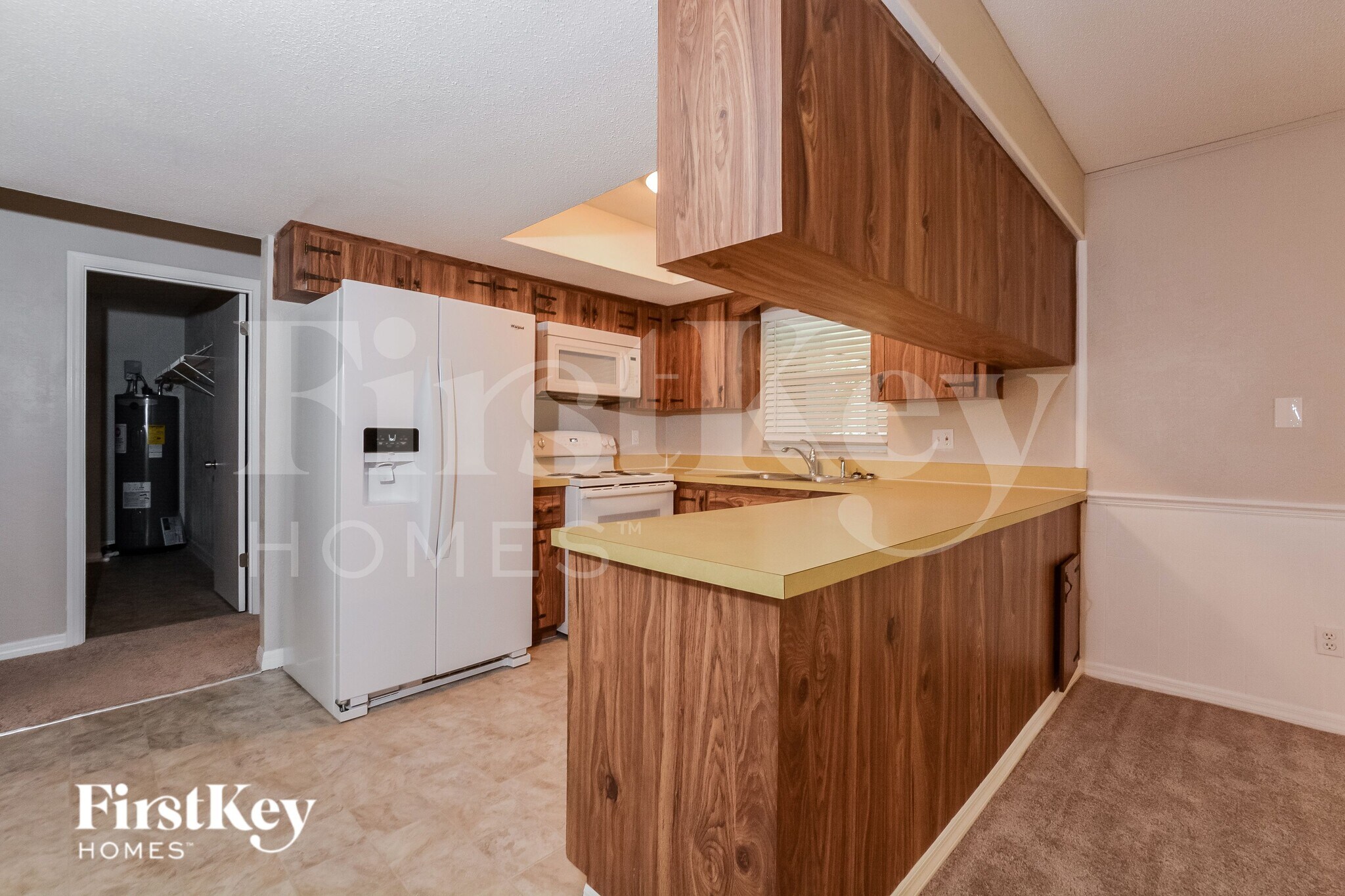 Building Photo - 833 Pine Forest Trail W