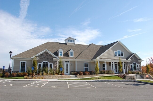 Building Photo - 203 Center Meadow Ln