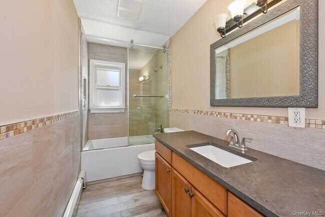 Building Photo - 568 Manville Rd