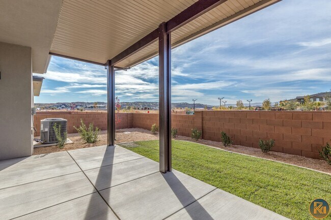 Building Photo - 2814 Oak Cir