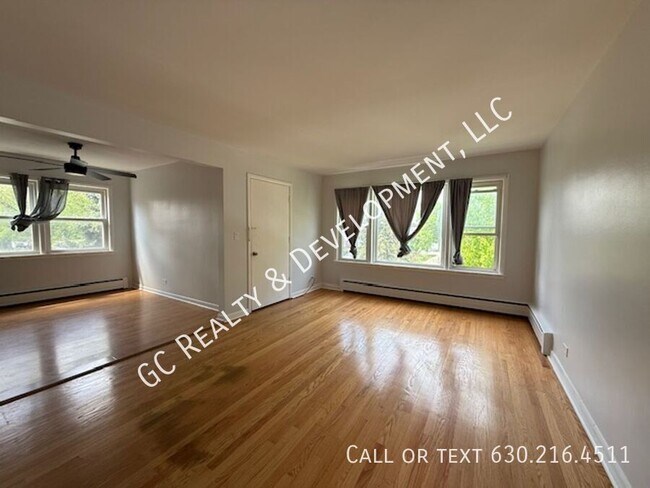 Building Photo - 2701 N Sayre Ave