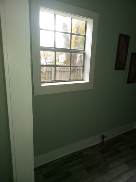 Building Photo - 408 Voorhies St