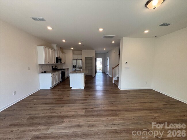 Building Photo - 5211 Maynard Hl Dr