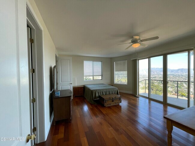 Building Photo - 660 Ocean View Dr