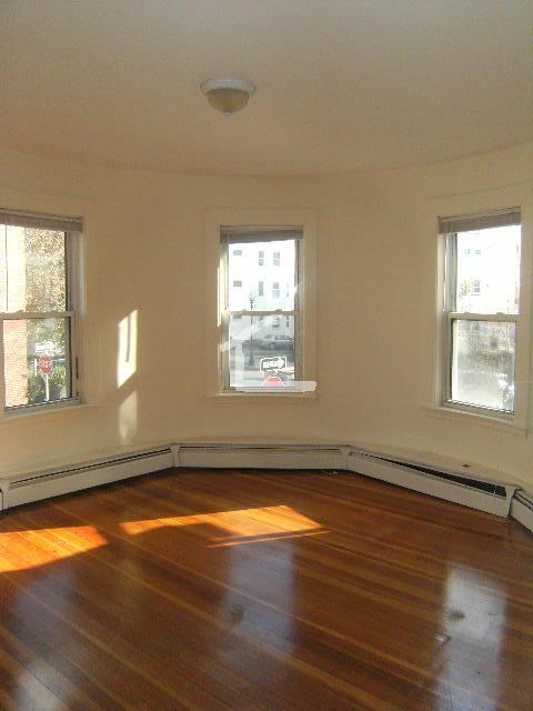 Building Photo - 505 Washington St