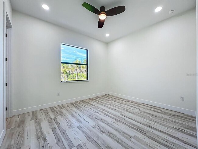 Building Photo - 1167 Boundary Blvd