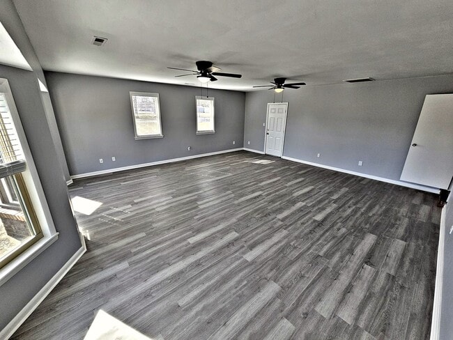 Building Photo - ***Move In Special***HOUSE FOR RENT - PRIC...