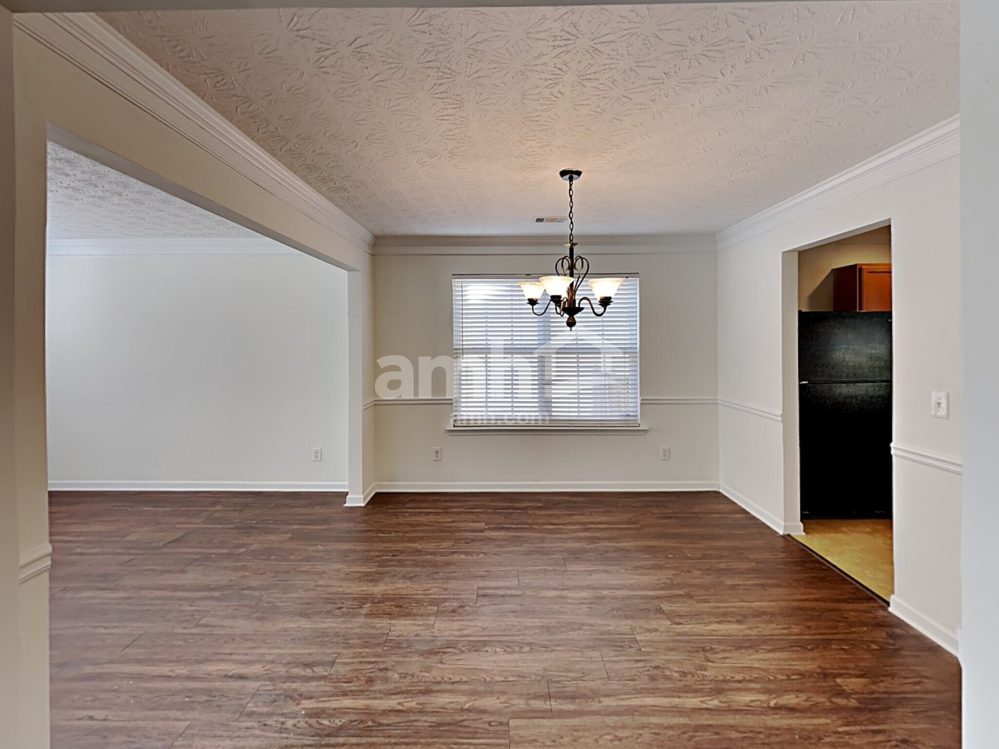 Building Photo - 218 Wild Flower Ln